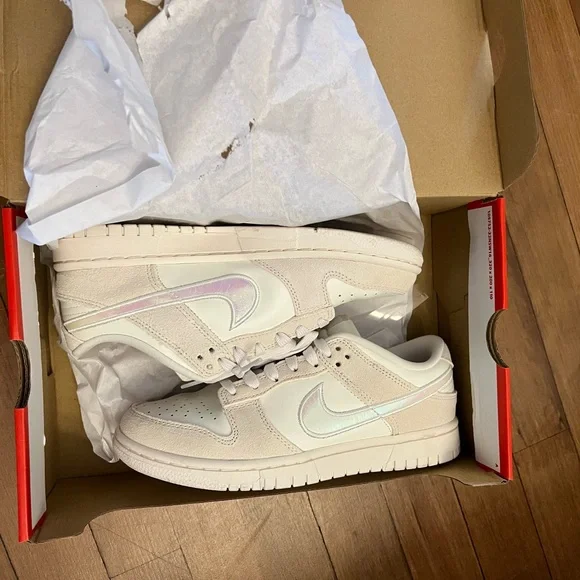 Nike Women's Dunk Low Sail Multi-Color Siren Red HF5074-133 Size 8 - Picture 2 of 5